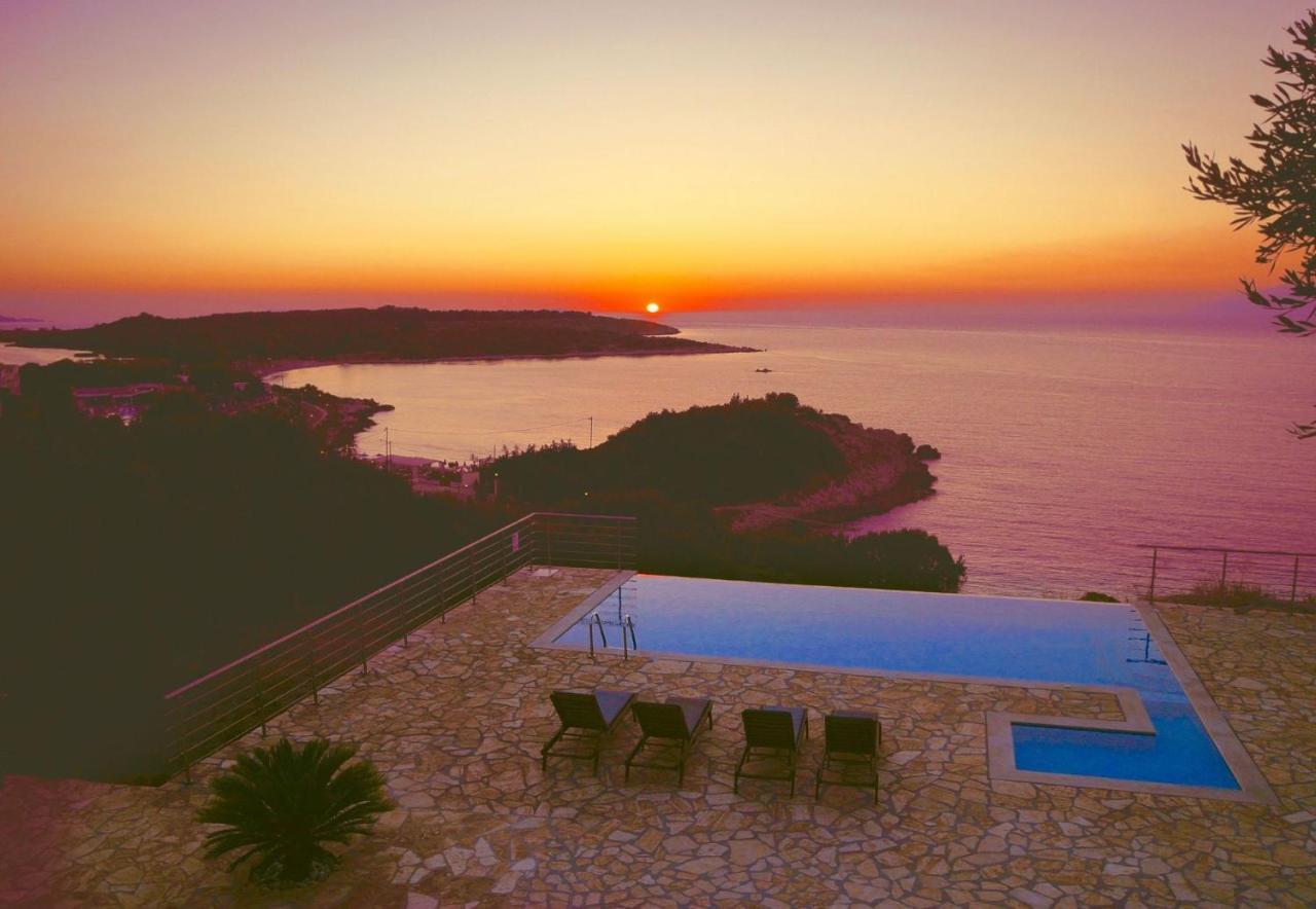 Beachfront Villa Seasun By Posarellivillas Agios Spyridon  ภายนอก รูปภาพ