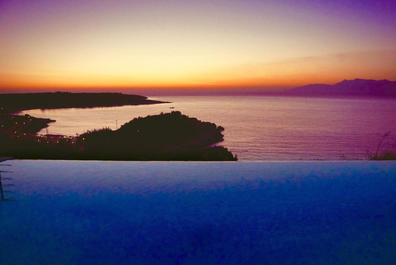 Beachfront Villa Seasun By Posarellivillas Agios Spyridon  ภายนอก รูปภาพ