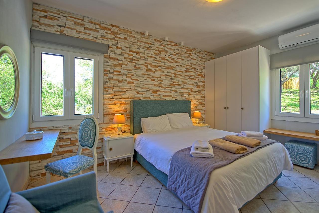 Beachfront Villa Seasun By Posarellivillas Agios Spyridon  ภายนอก รูปภาพ