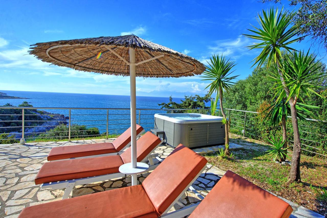 Beachfront Villa Seasun By Posarellivillas Agios Spyridon  ภายนอก รูปภาพ