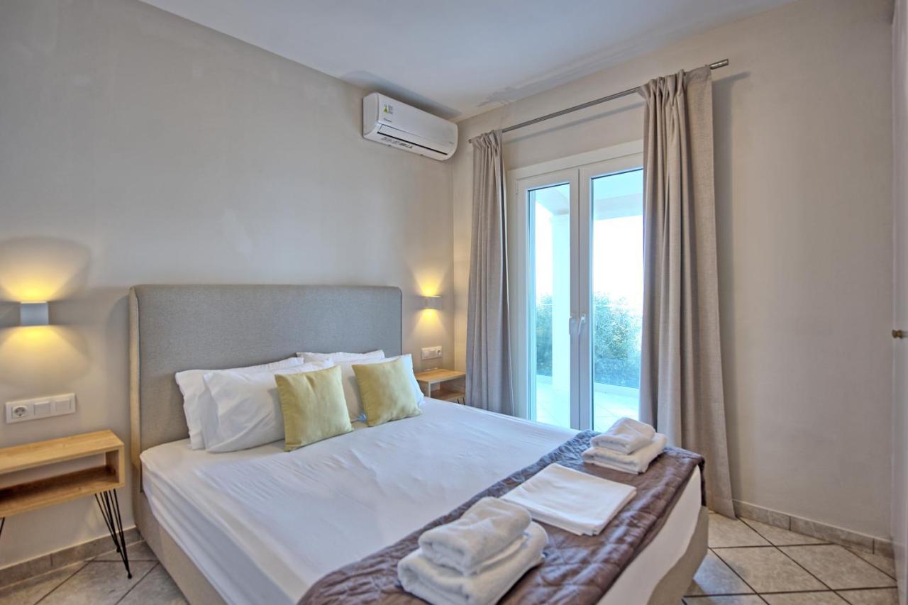 Beachfront Villa Seasun By Posarellivillas Agios Spyridon  ภายนอก รูปภาพ