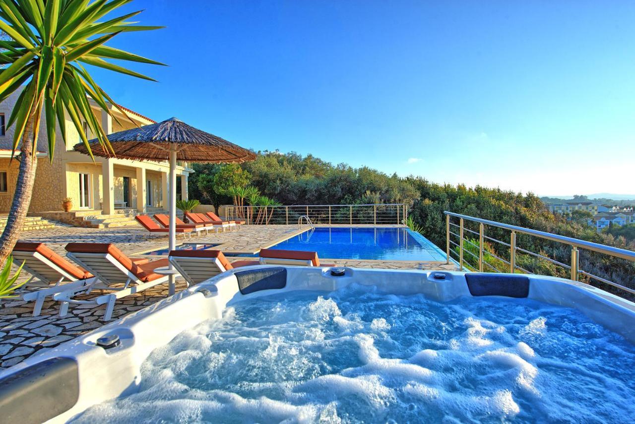 Beachfront Villa Seasun By Posarellivillas Agios Spyridon  ภายนอก รูปภาพ